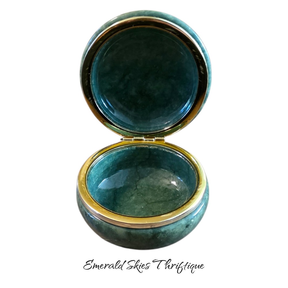 Alabaster Stone Hand Carved Green Trinket Box dish ring dish Made in Italy